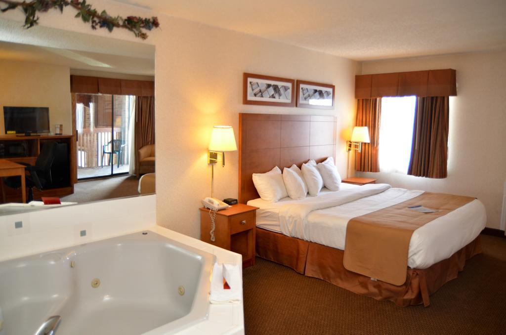 Baymont By Wyndham Hotel