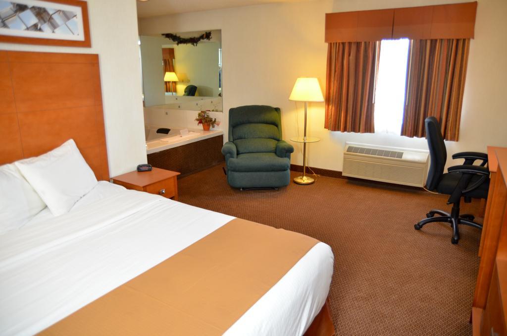 Baymont By Wyndham Hotel
