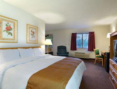 Baymont By Wyndham Hotel Port Huron